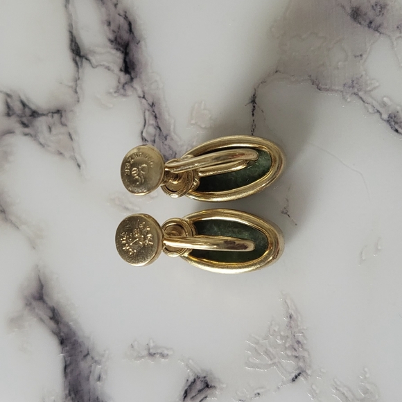 Vintage Curtis dce 14K Gold Filled Green Jade Screwback Earrings - Picture 13 of 14